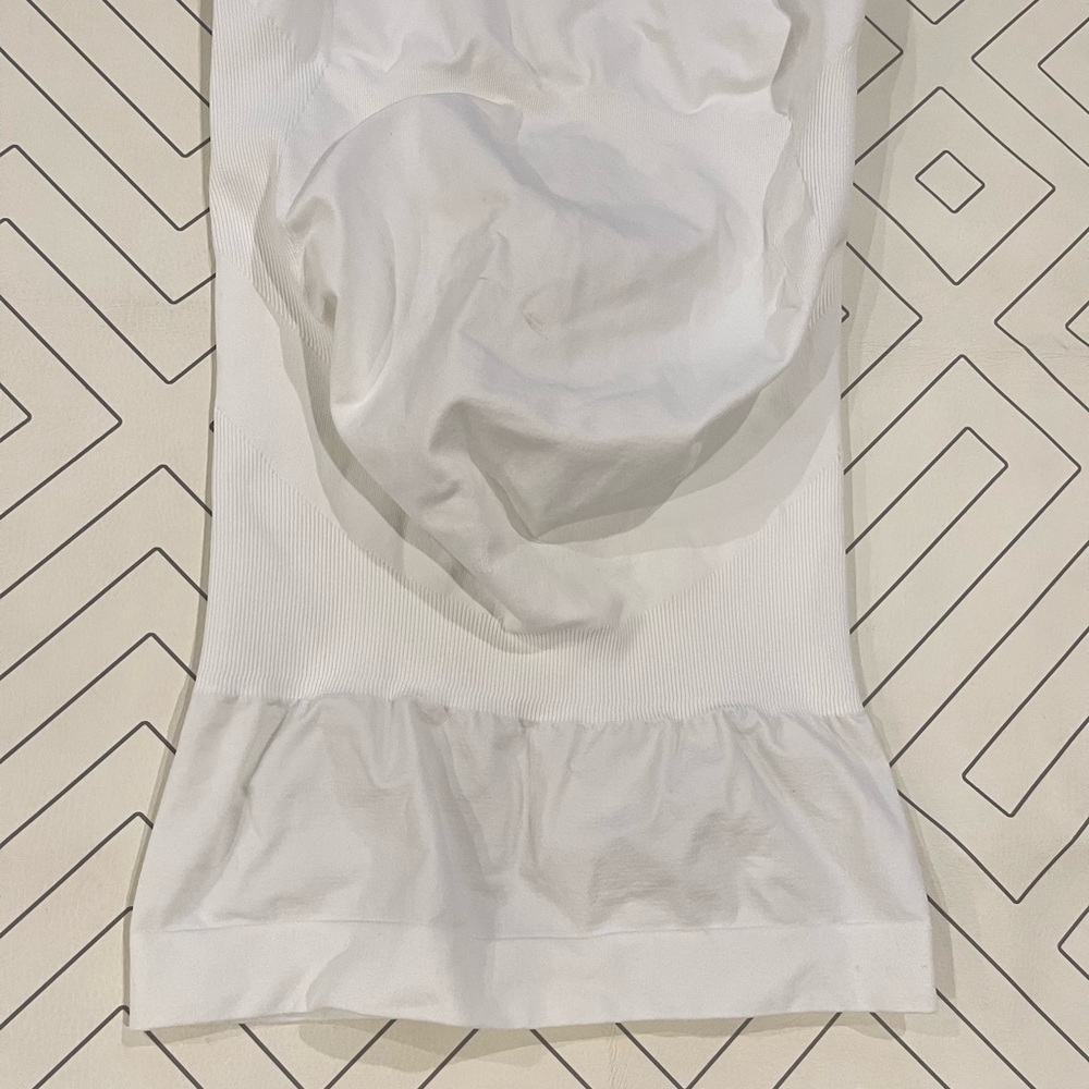 BLANQI White Maternity Tank - Picture 2 of 10